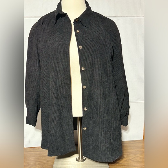 Shein Curve 2X corduroy black button front shirt or jacket. 32”L 29” p/p - Picture 2 of 8